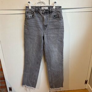 EUC Abercrombie & Fitch The 90’s straight ultra high rise jean